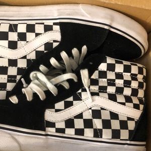 Men vans checker design